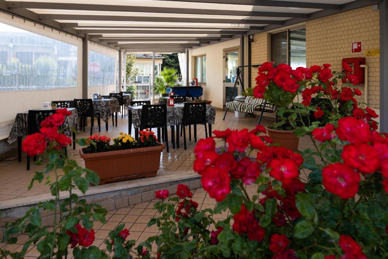 Hotel Belvedere Porto Sant'Elpidio Exterior photo