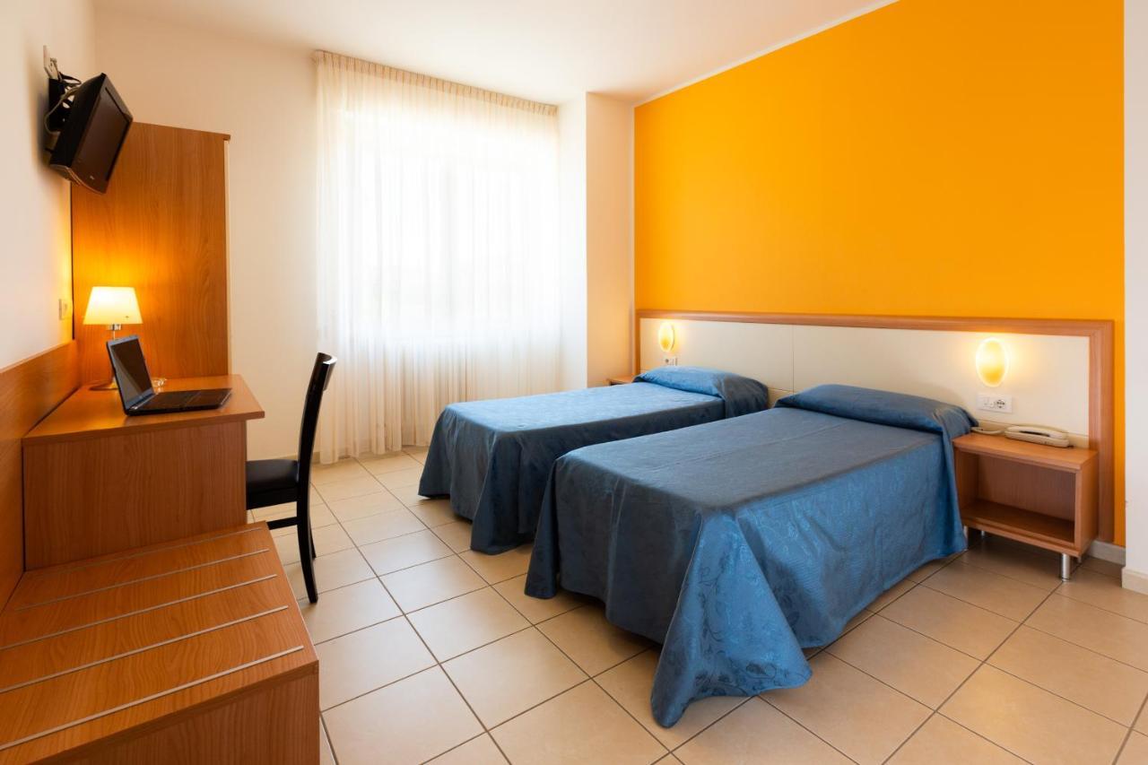 Hotel Belvedere Porto Sant'Elpidio Exterior photo