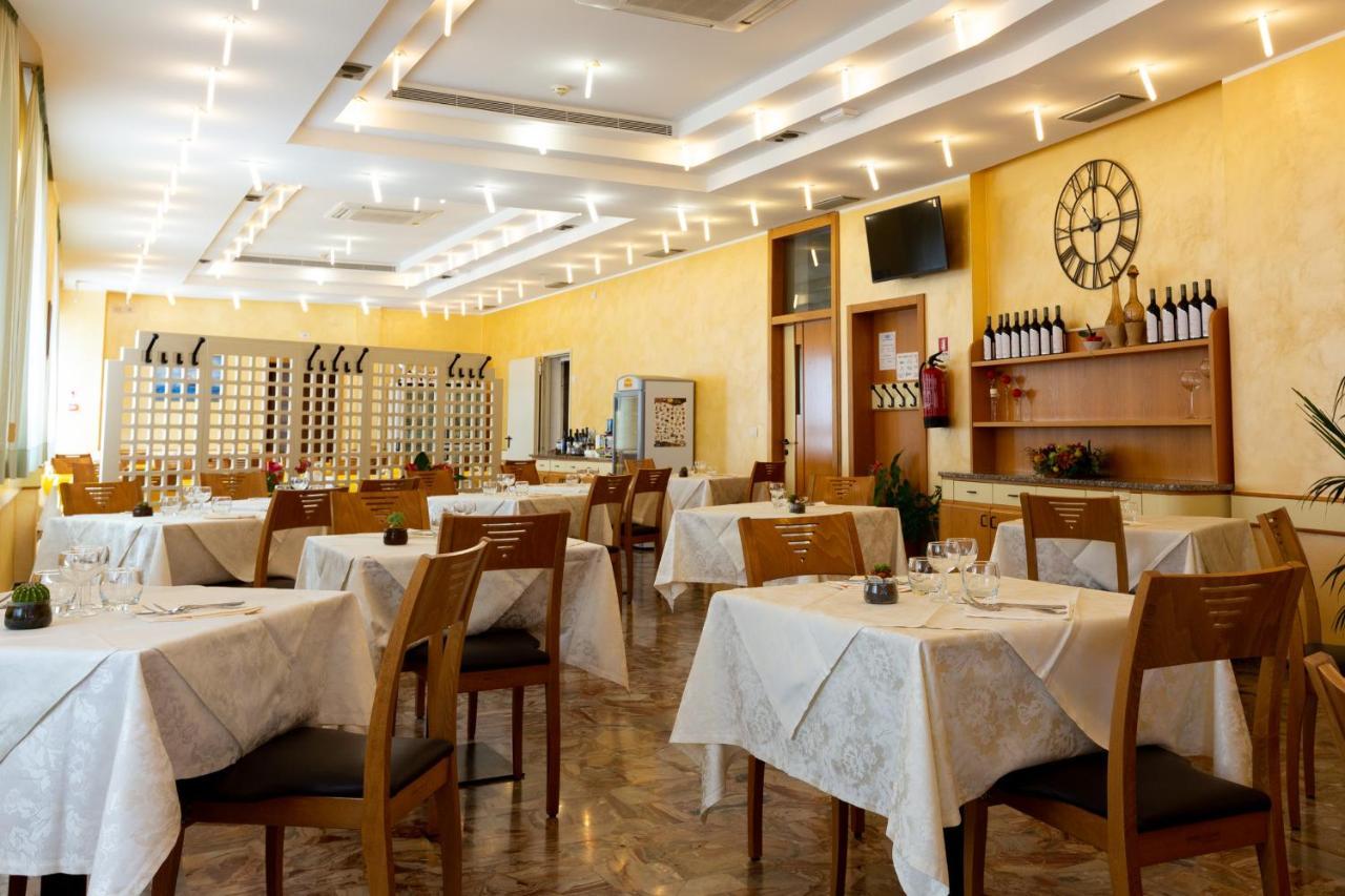 Hotel Belvedere Porto Sant'Elpidio Exterior photo